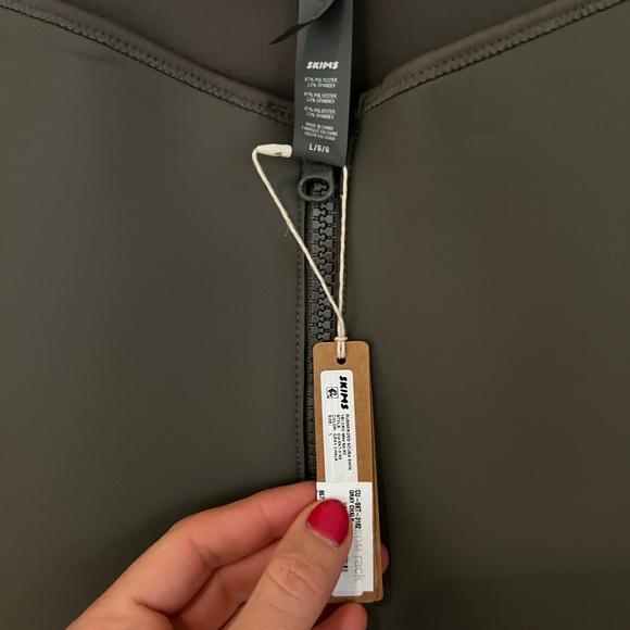 Olive Green Zipper Front Skirt - Picture 3 of 3